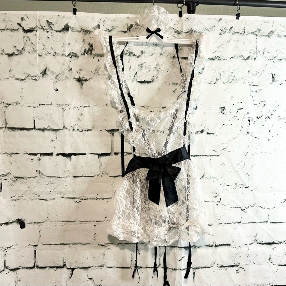 Dreamgirl Lace Maid Dress With Headpiece